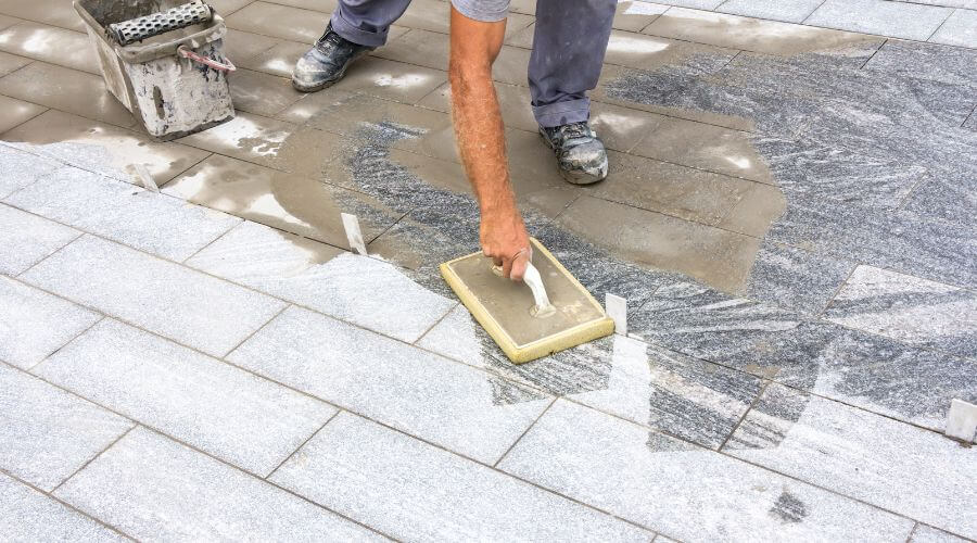 Professional gutter cleaning in Carteret, NJ